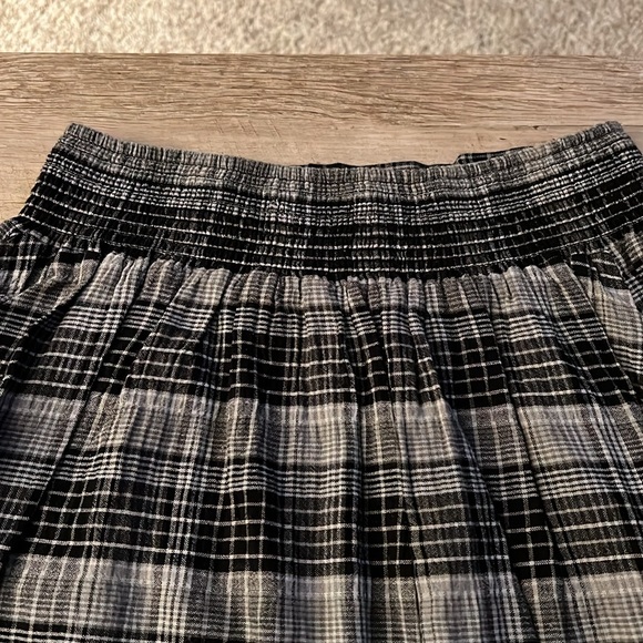 Checked print skirt size M by Dream Out Loud by Selena Gomez - Picture 7 of 9